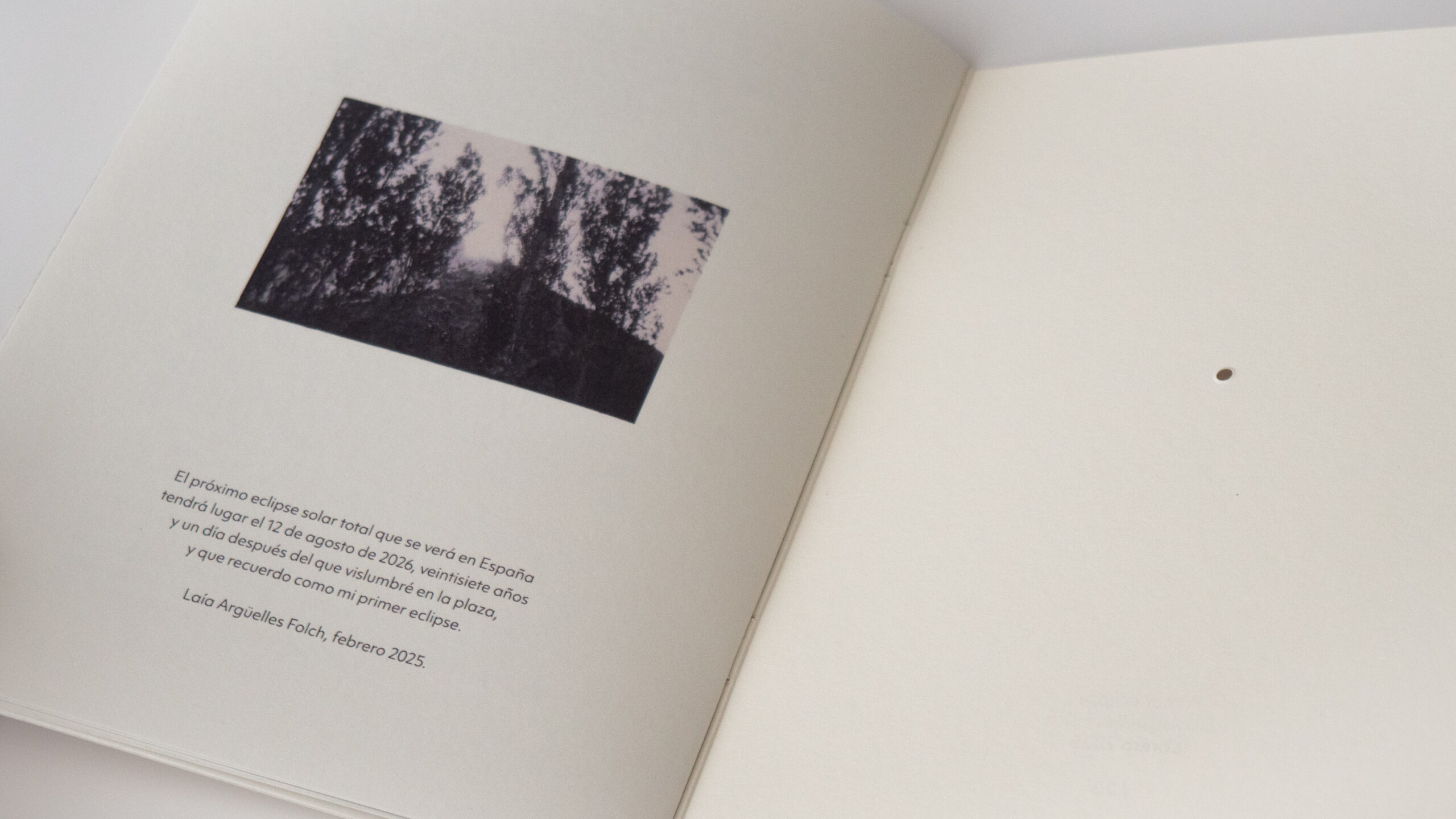 Primer eclipse interior colofón